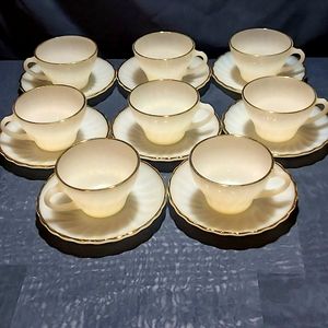 Vintage tea cup & saucers